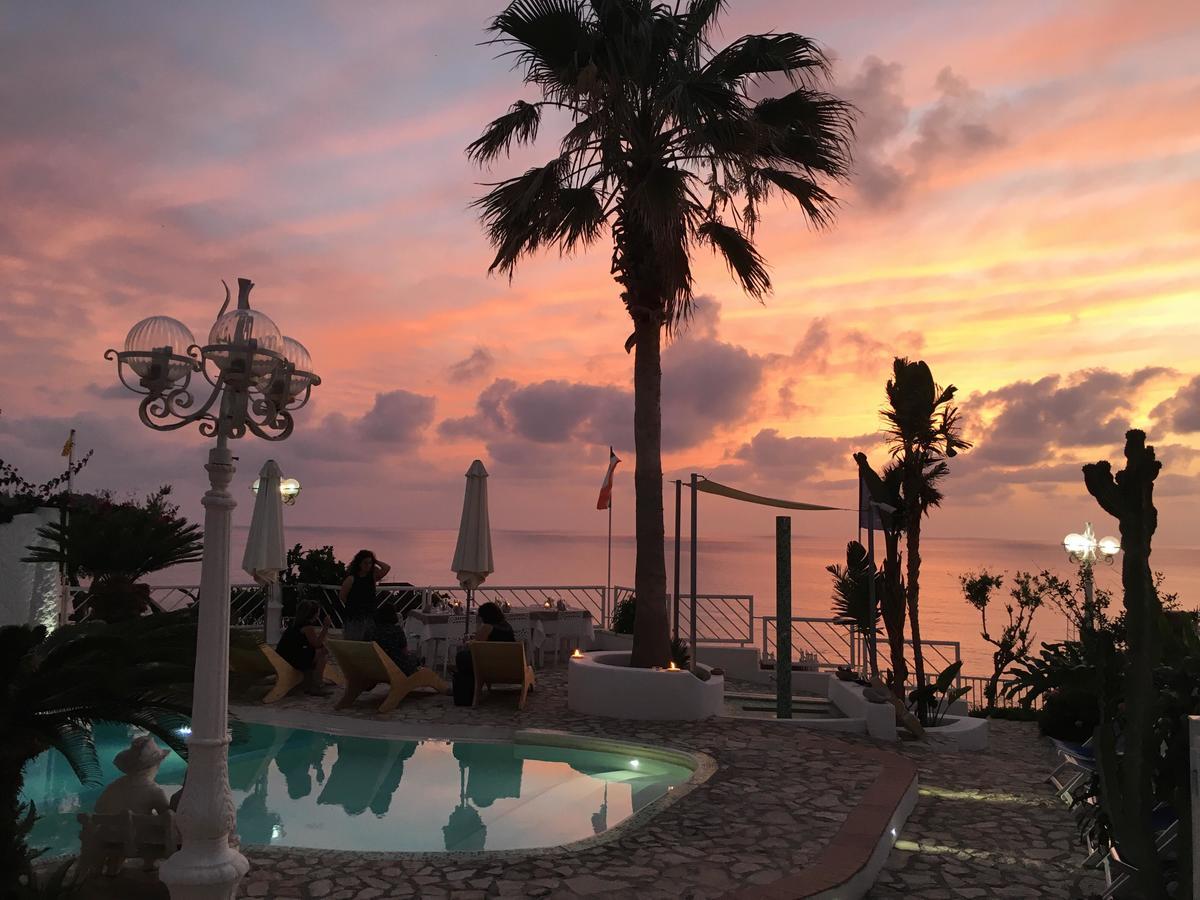 La Porta Del Mare Hotel 3*